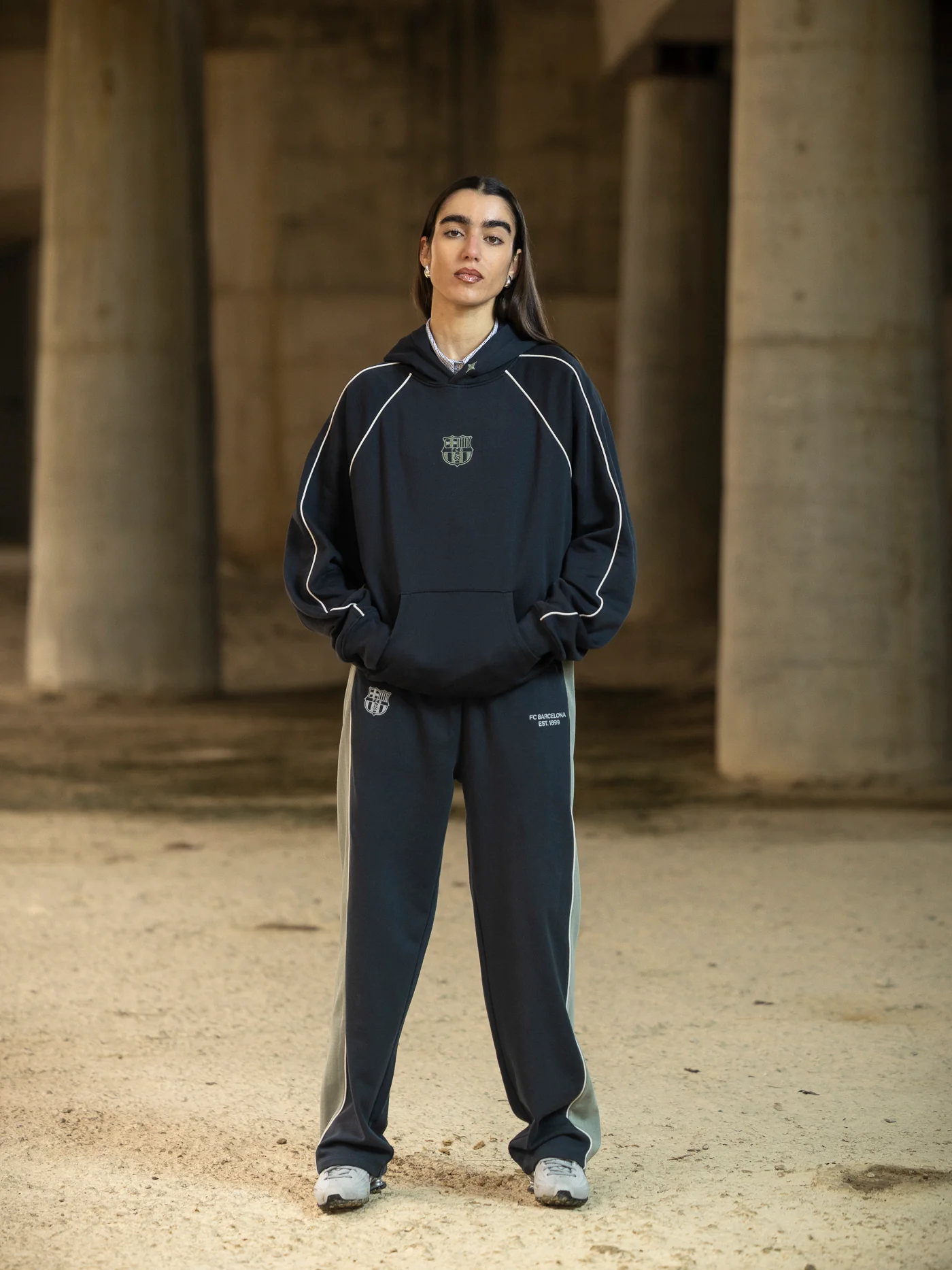 Hoodie Grey Aftermatch Barça - Image 7