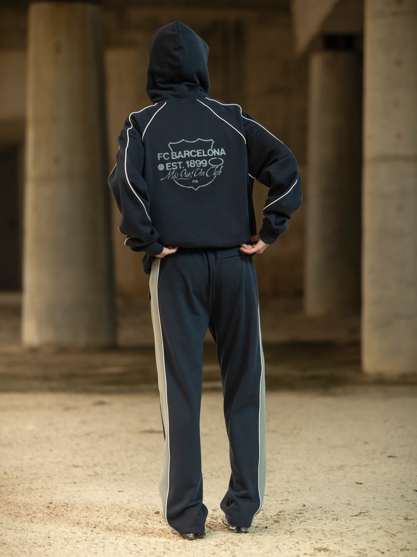 Hoodie Grey Aftermatch Barça - Image 8