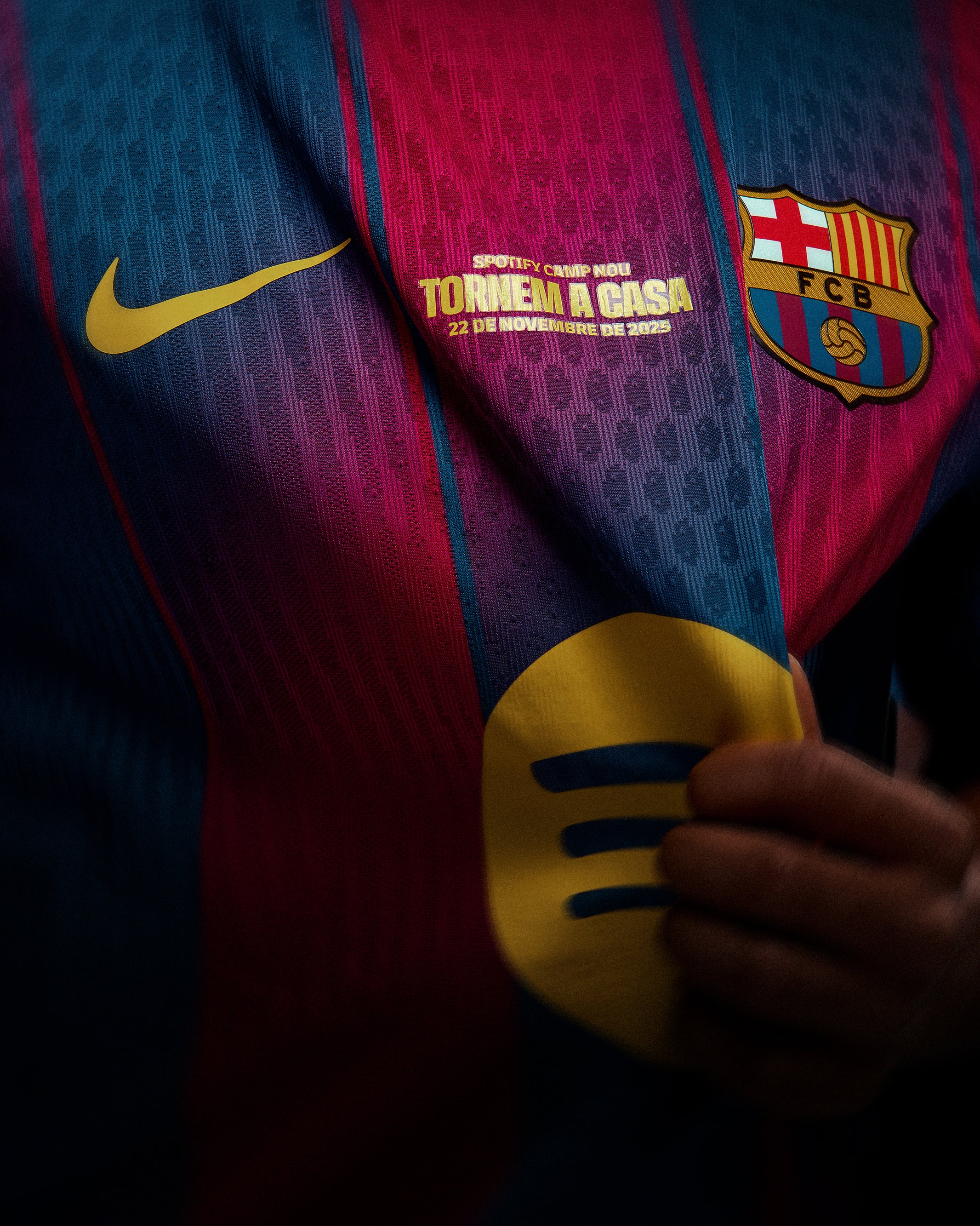 BACKHOME Junior home jersey 25/26 FC Barcelona - Player's Edition