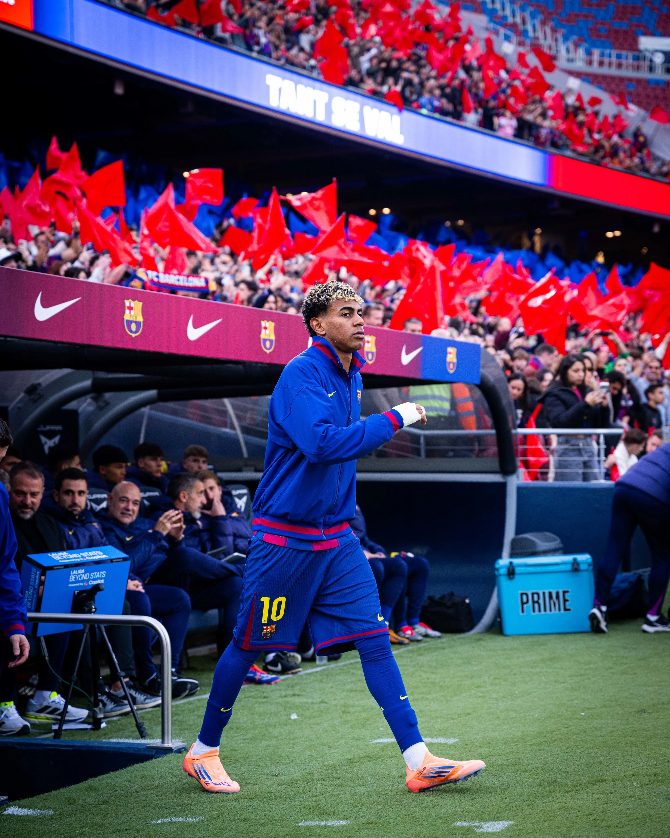 Player's anthem jacket home FC Barcelona 25/26 - Unisex - Image 6