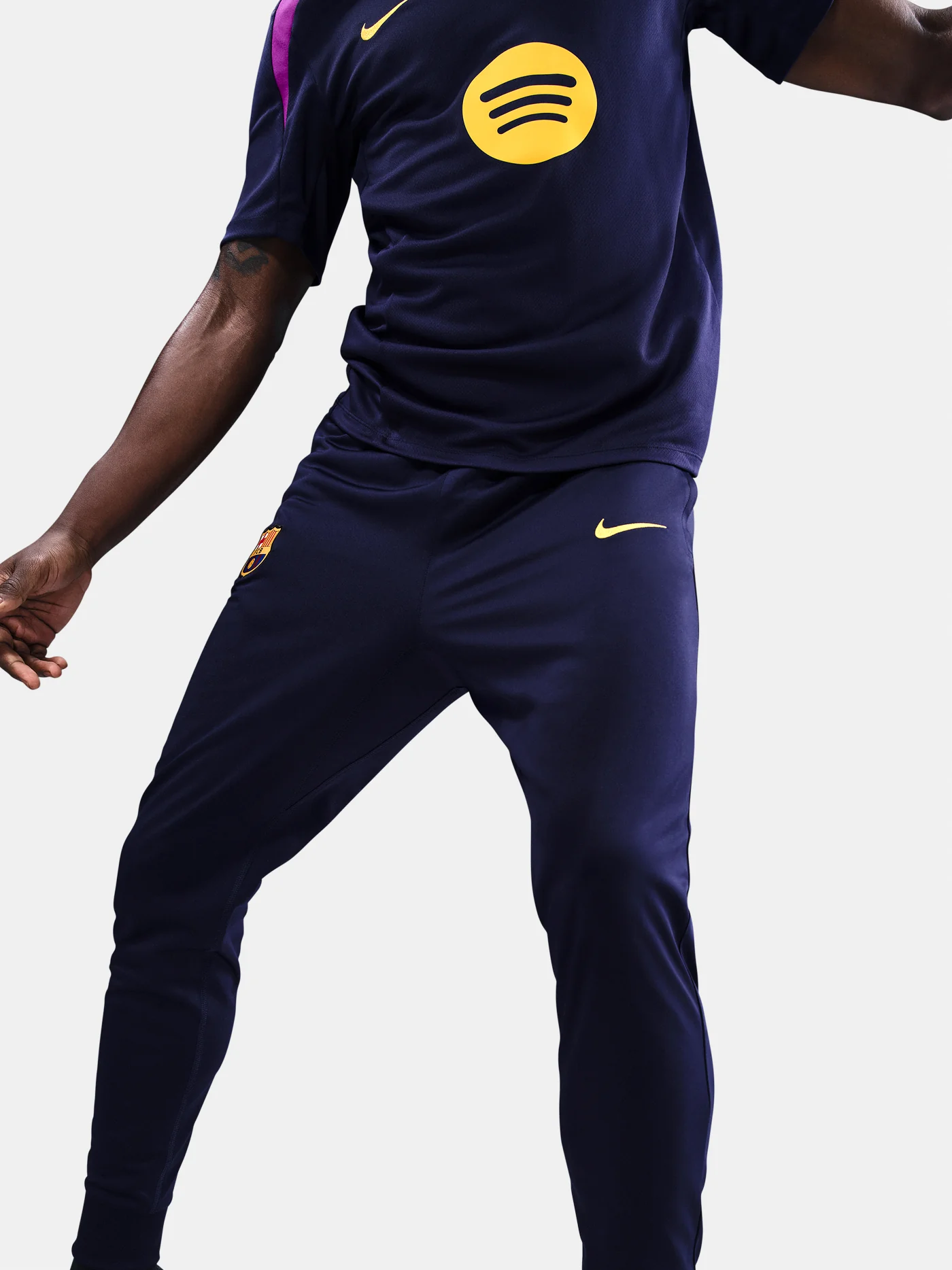Training pants FC Barcelona 25/26 - Image 7